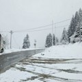 Nestvarne slike snežne mećave u Srbiji! Snimljeno sve preko Zlatibora i Jabuke: Jedna opasnost preti, oprez!