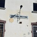Železnička stvarnost juga Srbije: Vozovi krenuli, oronule stanične zgrade ostale