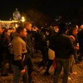 Блокиран саобраћај: Покушали да пробију ограду - Инцидент на протесту Србија против насиља испред РИК-а