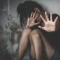 Stravičan slučaj u Kruševcu: Otac pokušao da siluje ćerku (13)