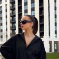 Trudna naša pevačica (23) Čeka dete da fudbalerom iz Afrike, ponosno pokazala stomak (foto)