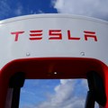 Kompanija Tesla obustavlja proizvodnju u Nemačkoj zbog napada u Crvenom moru