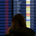Haos na aerodromu; Leteli baloni puni cigareta