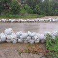 Vlada zbog poplava proglasila stanje elementarne nepogode u 56 gradova i opština
