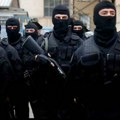 Eksplozija u kosovskoj Mitrovici: Napadnut policijski punkt, Rosu maltretirala Srbe