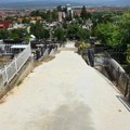 Završeno uređenje staza na Svetoilijskom groblju u Leskovcu, vrednost radova 3,3 miliona dinara