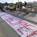 Blokada mosta i u Vlasotincu