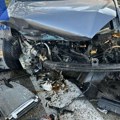 Prevrnuta prikolica blokirala više traka, vozači zaglavljeni u koloni: Teška saobraćajna nezgoda na "Milošu Velikom" kod…