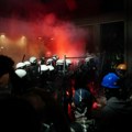 Policijska brutalnost u Novom Sadu, čuli se topovski udari