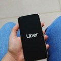 Uber ulazi na tržište Srbije ali neće prevoziti putnike, bar zasad