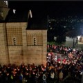 Veličanstvena slika sa brda Ljubić kod Čačka: Vernici u velikom broju prisustvovali liturgiji