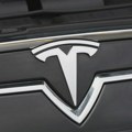 Prepolovljena prodaja Tesla automobila u Evropi: „Oštećeni brend i zastarela ponuda“