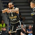 Partizan - FMP uživo: Crno-beli bez Željka Obradovića kreću po titulu u Superligi