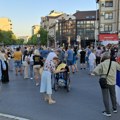 Pokorni pišu kazne, slobodni pišu istoriju – Protestna šetnja i blokada u Kragujevcu (FOTO)