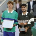 Janik Siner predao finale Karlosu Alkarazu posle 23 minuta igre