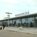 Drama na podgoričkom aerodromu: Pijani putnici napali policiju, maltretirali i putnike