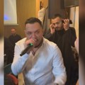 (Video) Gastoz napravio slavlje za Svetog Nikolu Anđela u kratkom kožnom šortsu, tu su Vuk Mob i Vanja Mijatović - reper se…