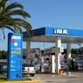 Petrol i INA ograničili točenje goriva na pumpama u Hrvatskoj