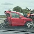 Slike strave na auto-putu Beograd–Niš: Dvoje mrtvih kod Kolara, auto spljošten, prve vesti o uzrocima nesreće