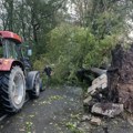 Monstruozna oluja preti da parališe Francusku "Ne izlazite ni pod kojim uslovima": Već je 161.000 domaćinstava ostala bez…