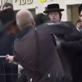 Izraelska policija se sukobila sa ultraortodosknim jevrejima: Izbila tuča, policija upotrebila vodene topove (video)