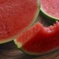 Преурањено лето на Велетржници, стигле прве лубенице: Ипак, Београђани су највише тражили ове производе
