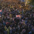 (VIDEO) Više od 50.000 ljudi na demonstracijama u Gruziji: „Ne želimo da se vraćamo u Sovjetski Savez“