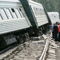 FOTO Voz iskočio iz šina u Rusiji, najmanje 50 ljudi povređeno