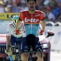 Kampenarts pobednik 18. etape na Tur d’Fransu, sutra prilika da Vingegard „presvuče“ Pogačara (VIDEO)