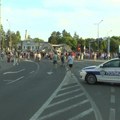 Nezadovoljni građani i studenti blokirali saobraćaj u Kragujevcu