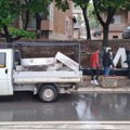 Skandal na Kim! Uklonjen znak ''Volim K. Mitrovicu'' uz prisustvo tzv. Kosovske policije (VIDEO)