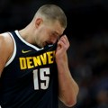 Ovako je Jokić postao tragičar denvera! Srbin raspoređivao saigrače, pa uzeo šut za pobedu - lopta jednostavno nije htela u…