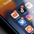 Evropska komisija utvrdila da Meta i TikTok krše obaveze o transparentnosti