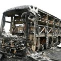 Putnici izgoreli živi u sudaru autobusa i motocikla: Poginulo više od 25 ljudi u Indiji (video, foto)