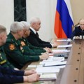 Putin razgovarao s oficirima o stanju na frontu, ruska vojska napreduje ka Zaporožju
