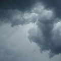 RHMZ izdao hitno upozorenje na vremenske nepogode i olujni vetar