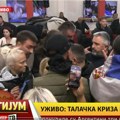 Građani ispred Informera, Pinka i RTS-a: Srdanović i Studentska lista apelovali na mir, podsetili da izborni proces još traje…