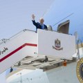 Donald Tramp dobio na poklon avion od 400 miliona dolara: "Bilo bi glupo da ne prihvatimo"