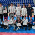 Kragujevački kik bokseri osvojili devet medalja i pehar za najbolju juniorku prvenstva!