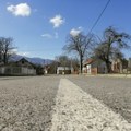 Više od 40 odsto opštinskih puteva u Srbiji nema asfalt: I ovo je razlog zašto nam je hrana skupa