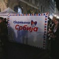 Pretučen sin niškog glumca Aleksandra Marinkovića: Tvrdi da su ga napali jer je slikao SNS štand VIDEO