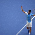 Đoković ponovo nadmašio Federera Novak postavio novi rekord