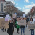 „Da bolnice ne budu klanice“: Protest u Vranju protiv akušerskog nasilja