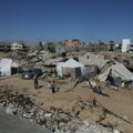 Desetine hiljada Palestinaca beži iz Rafe
