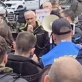 (VIDEO) Milomir Jaćimović, autoprevoznik iz Đurđeva, ulazi u štrajk glađu sa svojim detetom
