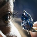 Na Kristijevoj aukciji u Ženevi prodat plavi dijamnt Melon Blu za 21 milion evra