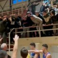 Crnogorci zgrozili ceo region! Nezapamćen skandal na košarkaškoj utakmici u Nikšiću (video)