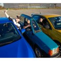 Italijan napravio najuži automobil na svetu, ulazi u Ginisovu knjigu rekorda
