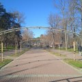 Komentari Kragujevčana o lučnoj konstrukciji u Velikom parku