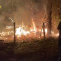 Lučani: Požar na niskom rastinju u mestu Viča ugašen u ranim jutarnjim satima